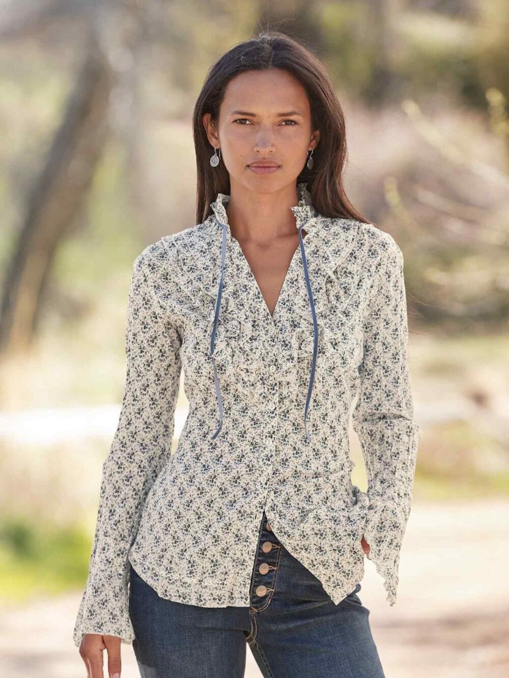 Cino Sundance Catalog Ditsy Floral Ruffled Crinkle Cotton Blouse in Blue L/XL